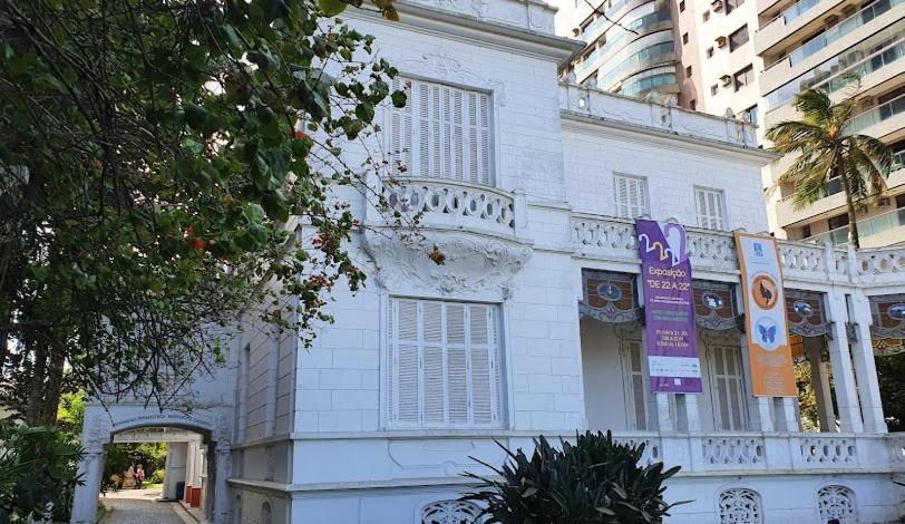 Apartamento Em Santos No Gonzaga Em Frente A Praia Extérieur photo