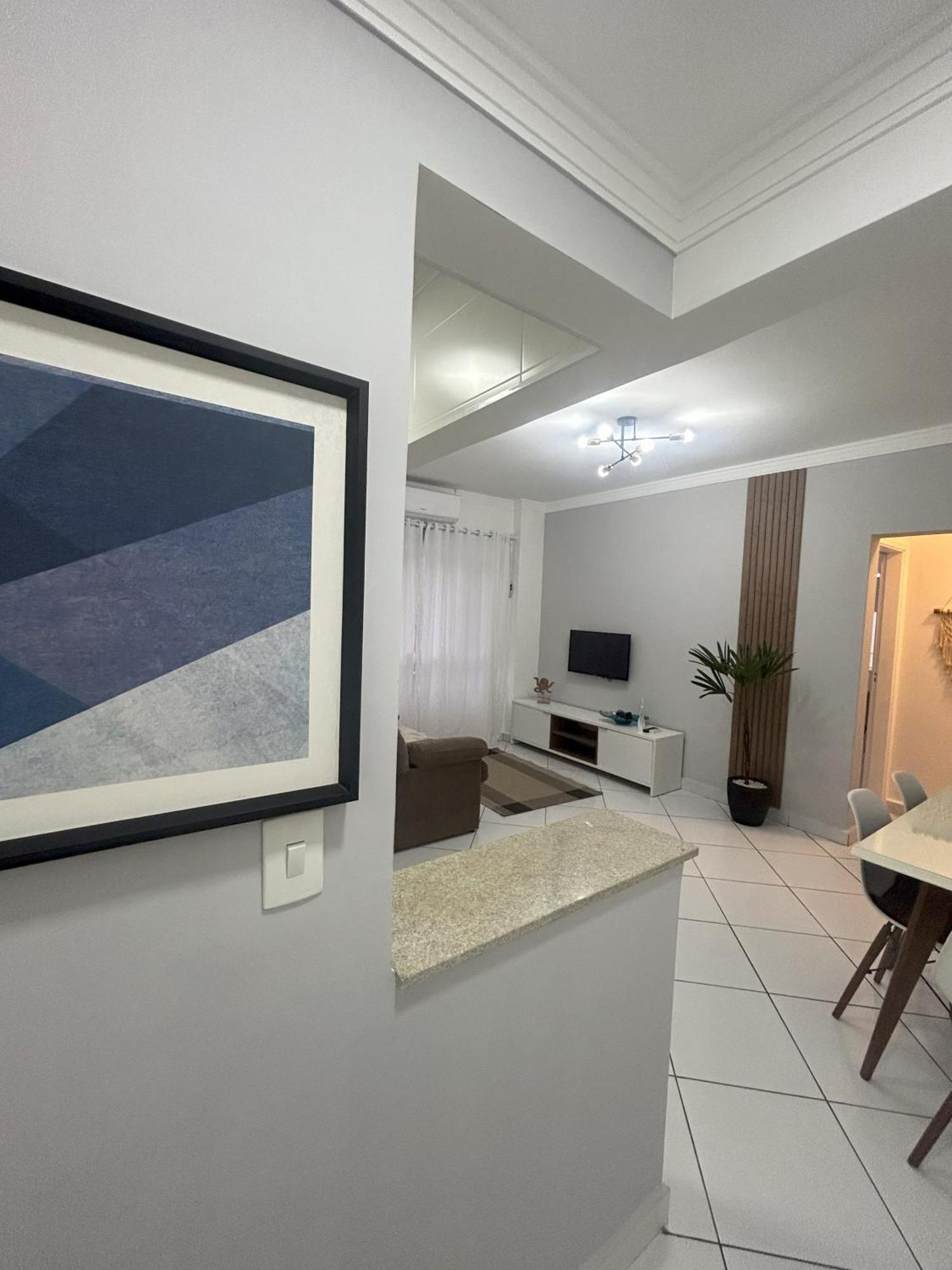 Apartamento Em Santos No Gonzaga Em Frente A Praia Extérieur photo